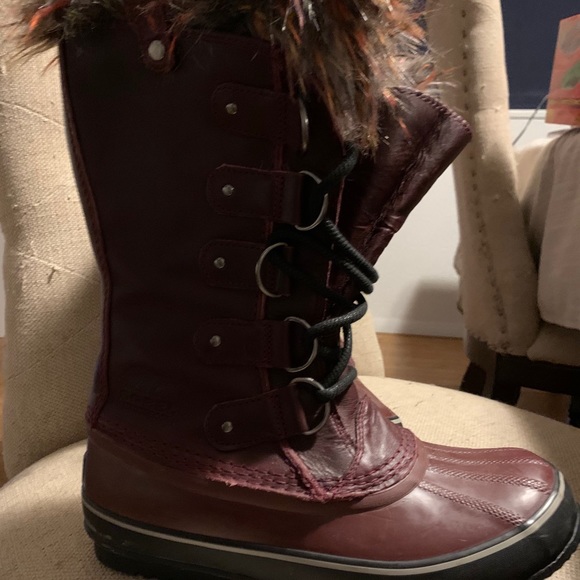 Sorel Joan of Artic Wine Boots rainbow faux fur - Picture 7 of 13